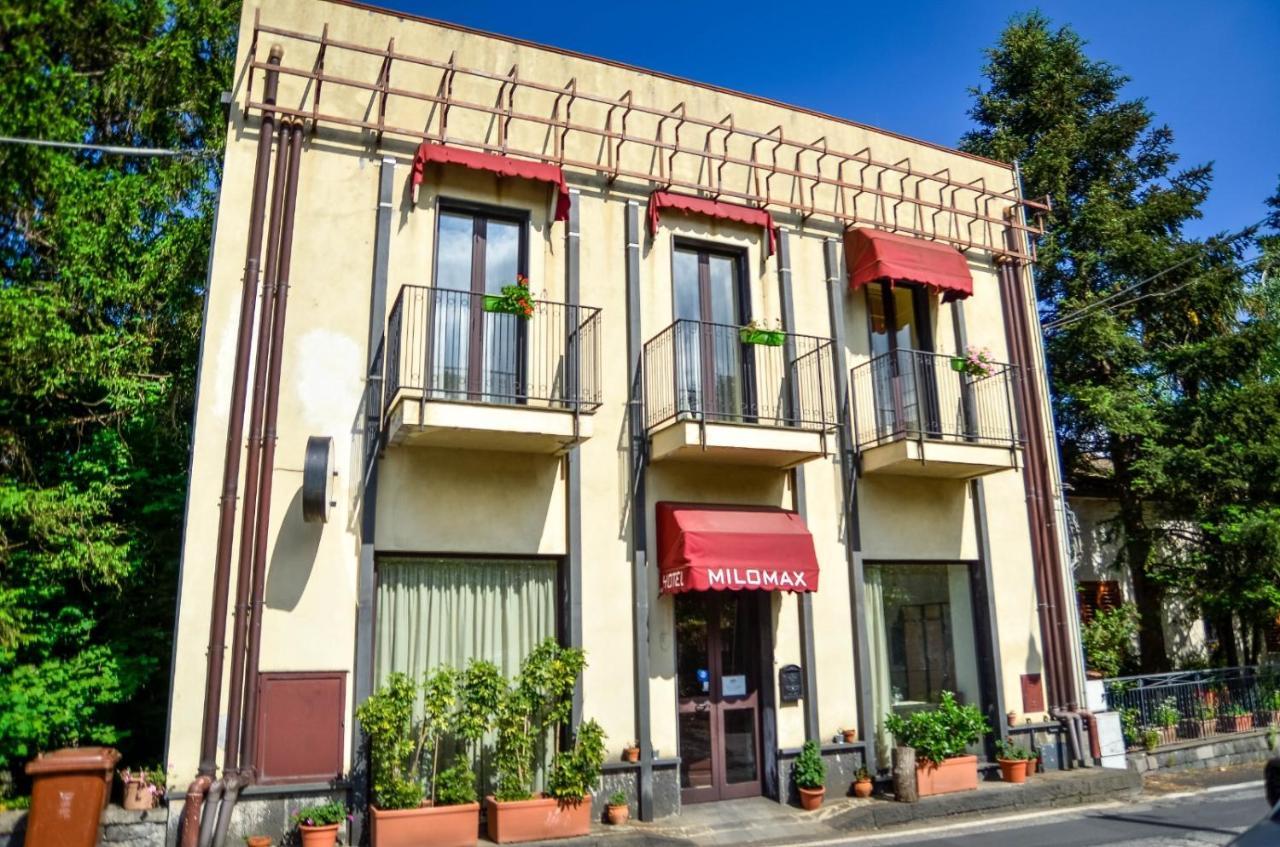 Hotel Milomax 외부 사진
