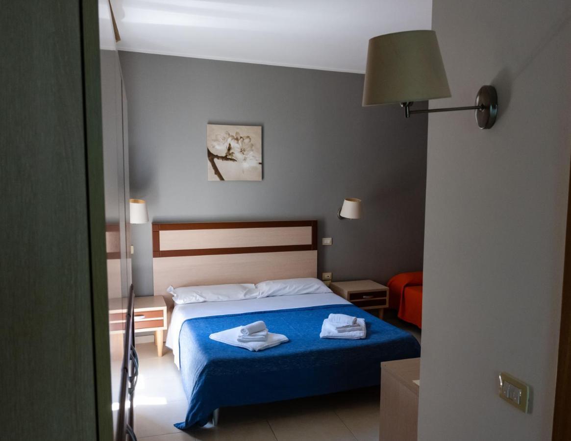 Hotel Milomax 외부 사진